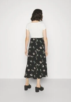 Vmmeasy Maxi Skirt - A-Lijn Rok - Black 7 Vmmeasy Maxi Skirt - A-Lijn Rok - Black -Vero Moda 05d5dae3939b4871b86ecb6b5e68ad06
