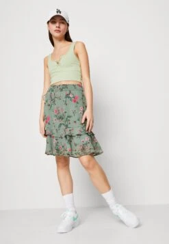 Vero Moda Vmrosa Smock Skirt - Minirok - Laurel Wreath -Vero Moda 0721eecad2624c0dba38323c768e73b0