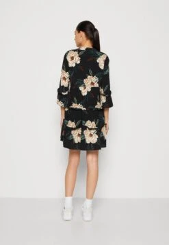 Vero Moda Vmeasy Short Dress- Jurk - Black/Camille -Vero Moda 09b86eb514a94a9081024bf016ce7e3e