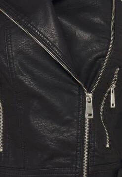 Vero Moda Petite Vmkerriultra Short Jacket - Imitatieleren Jas - Black -Vero Moda 0b04c71fc13e493b8e0ec9761b9efa9a