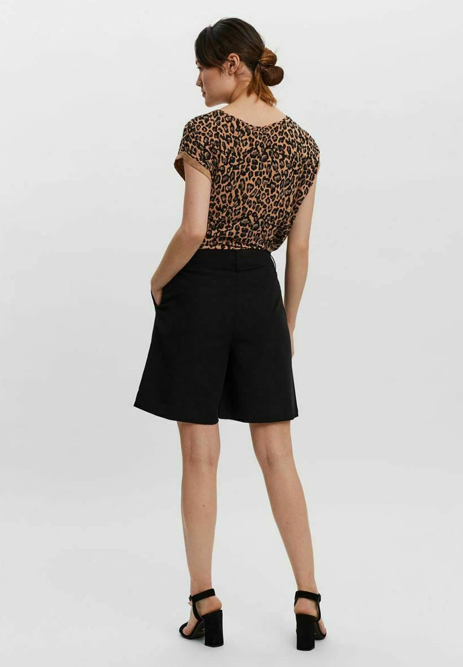 Vero Moda Shorts - Black 3 Vero Moda Shorts - Black - Afbeelding 3