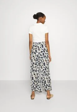 Vmmmenny Hw Wide - Broek - Navy Blazer/Mette -Vero Moda 108451d0f2d8448c90033593f8e35309