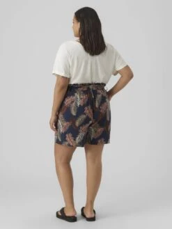 Vero Moda Curve Vmeasy Long Shorts - Shorts - Navy Blazer/New Tropical -Vero Moda 16667d9e13d64264815727d2e670a21d