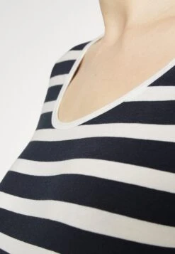 Vmmmolly Short Dress - Jerseyjurk - Navy/Snow White -Vero Moda 1ec4678be47a454f8ac7c6b7c6e14eda