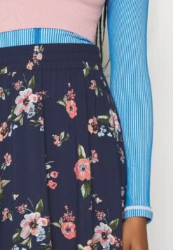 Vero Moda Vmsimply Easy Skater Skirt - Minirok - Dark Blue -Vero Moda 21f5f1b550c141b1b907485d69e69885