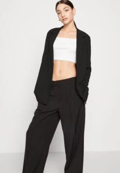 Vero Moda Vmlivamaria Long - Blazer - Black 9 Vero Moda Vmlivamaria Long - Blazer - Black -Vero Moda 2692473b8a9f42c5b6f33eb334a6be7d