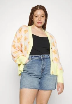 Vero Moda Curve Vmbrenda Mix - Jeansshort - Light Blue Denim -Vero Moda 30701190f0804cac8472ab9a845dede6