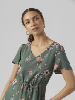 Vero Moda Vmeasy- Jurk - Laurel Wreath/Freya 7 Vero Moda Vmeasy- Jurk - Laurel Wreath/Freya -Vero Moda 33e1695b7cbd4bb4a0b5f4b2cbf10a7f