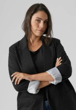 Vero Moda Curve Halflange Jas - Black -Vero Moda 4aee4eab12f24d02b9bfe600d3eb0283