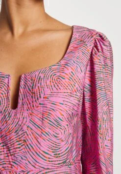 Vero Moda Petite Vmpepper Anea V Neck - Blouse - Cyclamen/Pepper -Vero Moda 4c78e4b258154624bd73248504964464