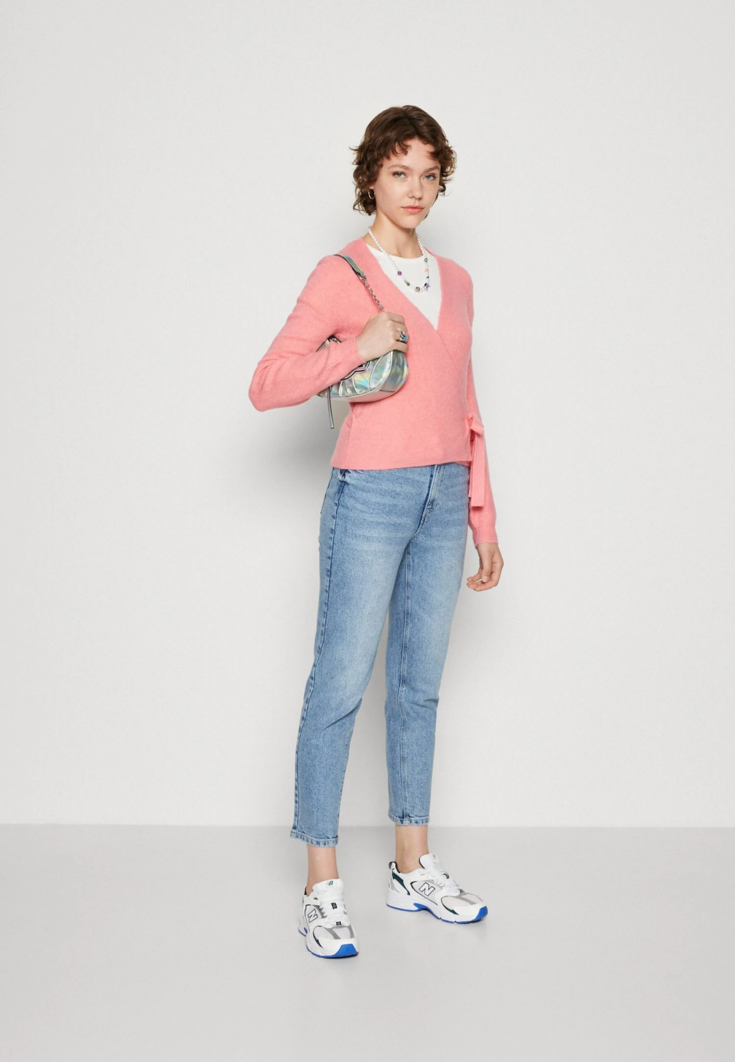 Vero Moda Vmlinda Mom - Jeans Tapered Fit - Light Blue Denim 2 Vero Moda Vmlinda Mom - Jeans Tapered Fit - Light Blue Denim - Afbeelding 2