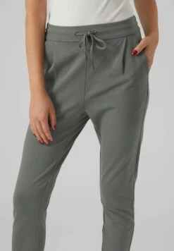 Vero Moda Vmeva MrString Ga Noos - Trainingsbroek - Dark Forest -Vero Moda 550cc6ecc9a34b01a82dca011764d0ac