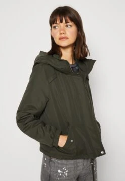 Vero Moda Vmzoa Padded Short - Jas - Peat -Vero Moda 58d9a5640e534b94911922817622f56b