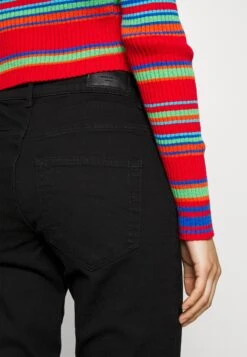 Vero Moda Petite VmscarletFlared - Bootcut Jeans - Black -Vero Moda 5aa854635bf14ad9b6aa9ee28dc5f3f7