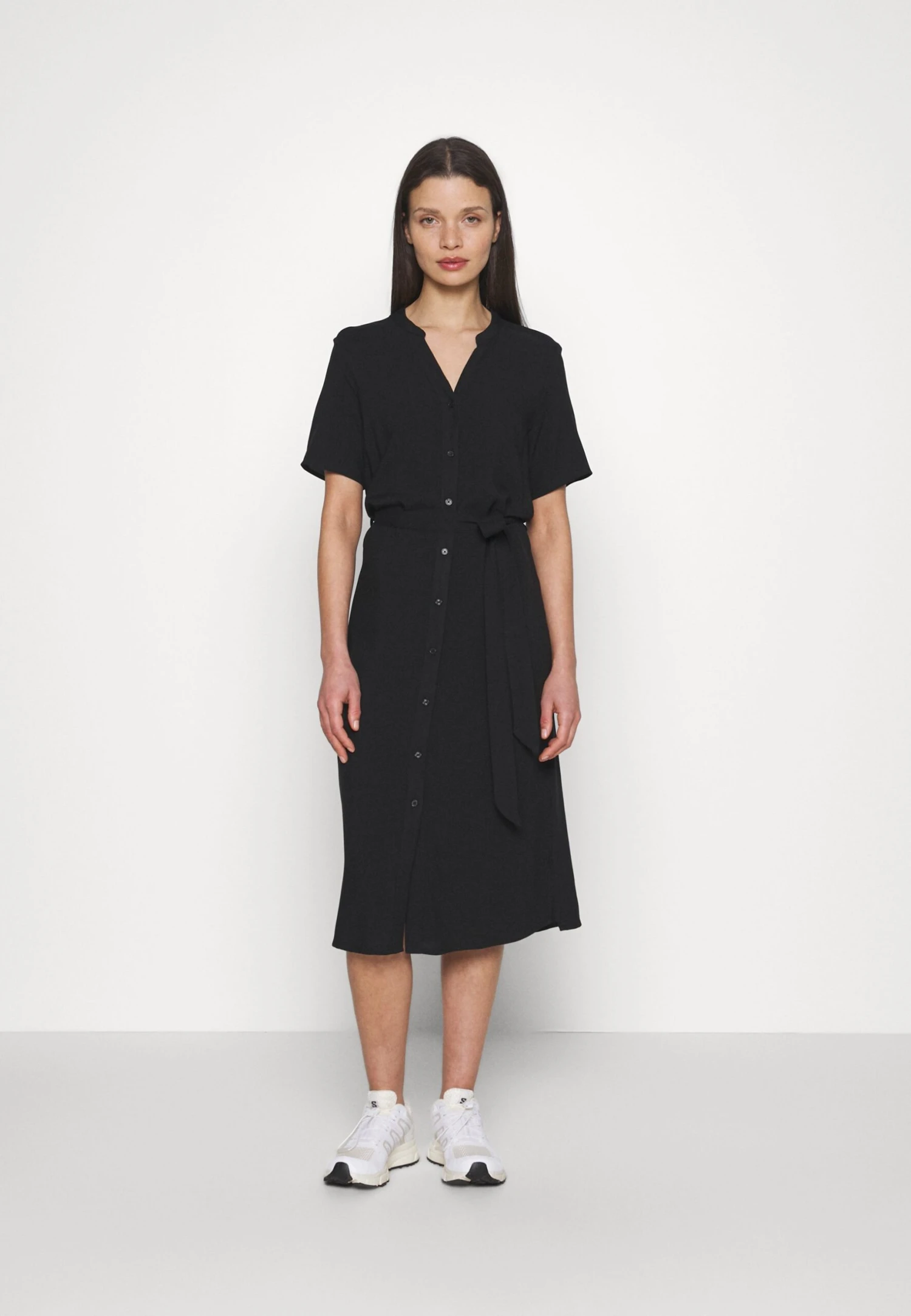 Vero Moda Petite Vmvica Shirt Dress - Blousejurk - Black 1 Vero Moda Petite Vmvica Shirt Dress - Blousejurk - Black