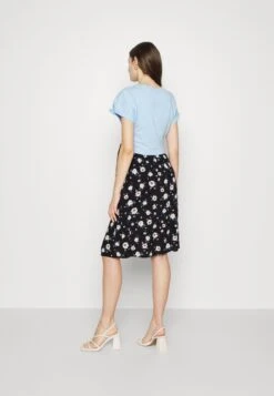 Vmmeasy Calf Skirt New - A-Lijn Rok - Black 7 Vmmeasy Calf Skirt New - A-Lijn Rok - Black -Vero Moda 5d33dd5ed63840a9a1d852bc9d0bd7ec