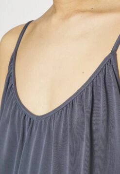 Vero Moda Petite Vmfilli Singlet - Top - Ombre Blue -Vero Moda 5e253ee689364beebcb6306dd8e4a68d