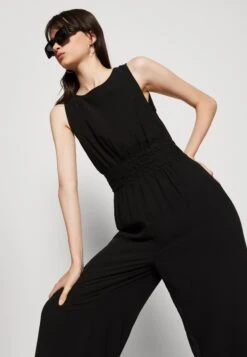 Vero Moda Vmamanda Wide - Jumpsuit - Black 9 Vero Moda Vmamanda Wide - Jumpsuit - Black -Vero Moda 5fa9530118dd4f219f26d77f2c6a1439
