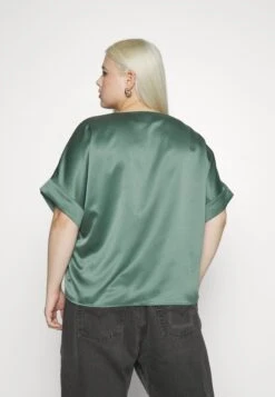 Vero Moda Curve Vmcmerle O Neck - T-Shirt Basic - Dark Forest 7 Vero Moda Curve Vmcmerle O Neck - T-Shirt Basic - Dark Forest -Vero Moda 61cb200e846142319812cef78221bdb3