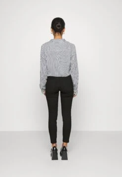 Vero Moda Petite Vmalia Shape- Jeans Skinny Fit - Black 7 Vero Moda Petite Vmalia Shape- Jeans Skinny Fit - Black -Vero Moda 63a7907a64044f76bfdccd6f5032d90c