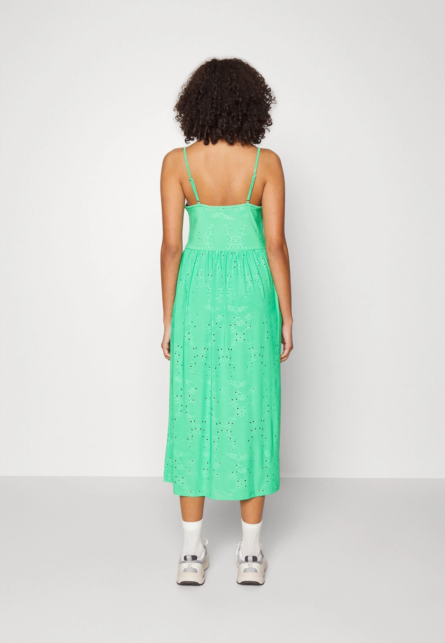 Vero Moda Tall Vmcamil Singlet Calf Dress - Jerseyjurk - Bright Green 3 Vero Moda Tall Vmcamil Singlet Calf Dress - Jerseyjurk - Bright Green - Afbeelding 3