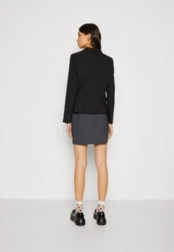 Vero Moda Vmmira Fitted - Blazer - Black 8 Vero Moda Vmmira Fitted - Blazer - Black -Vero Moda 70d20739c8964c659c182dbcbb98ce42