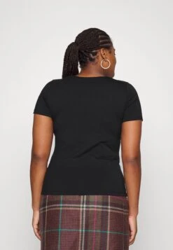 Vero Moda Curve Vmvanda - T-Shirt Basic - Black -Vero Moda 72619f5ceb4049bfbcf79597ad05c077