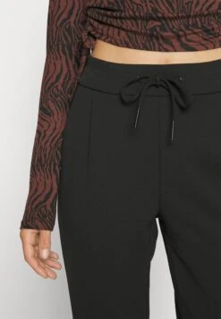 Vero Moda Petite Vmzamiraeva String Pant - Broek - Black -Vero Moda 726602d8d601441ca6620ff021693b89