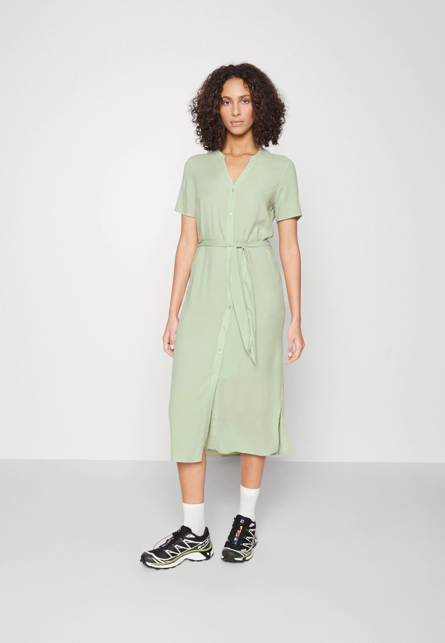 Vero Moda Tall Vmvica Dress - Jurk - Reseda 1 Vero Moda Tall Vmvica Dress - Jurk - Reseda