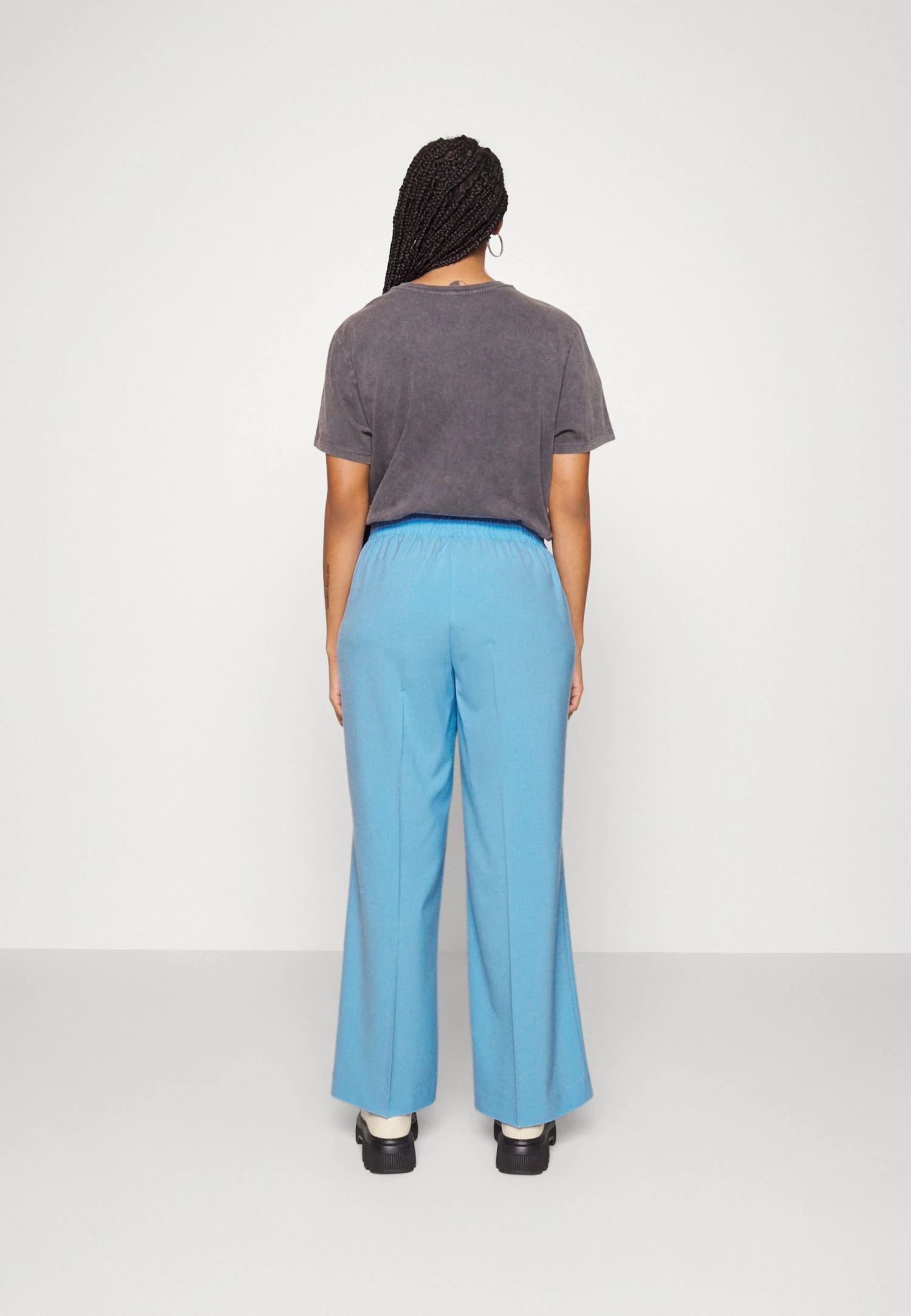 Vero Moda Curve Vmsadiasui Wide Solid Pant- Broek - Little Boy Blue 3 Vero Moda Curve Vmsadiasui Wide Solid Pant- Broek - Little Boy Blue - Afbeelding 3