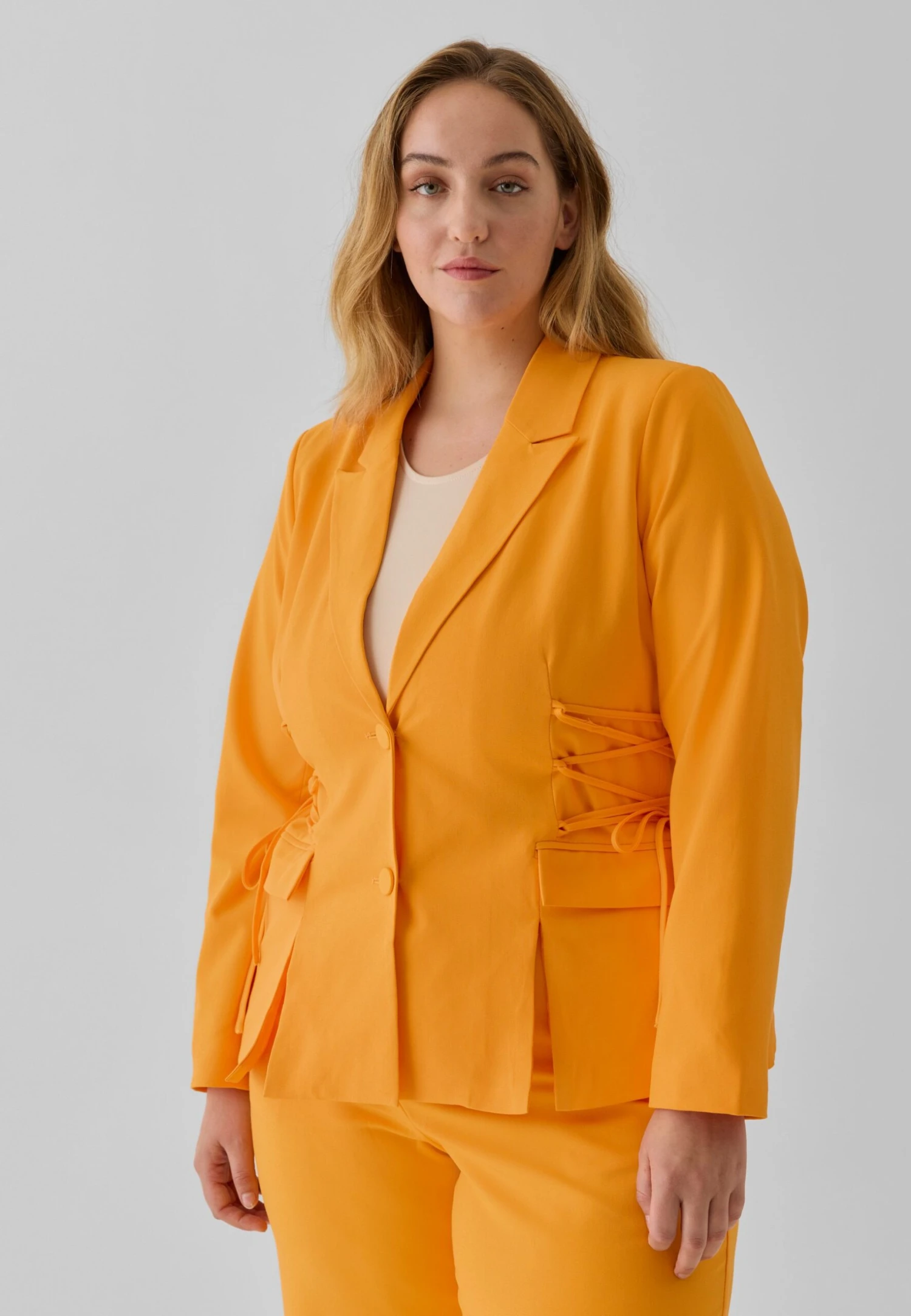 Vero Moda Vmjoann Ls Blazer D1 - Blazer - Carrot Curl 1 Vero Moda Vmjoann Ls Blazer D1 - Blazer - Carrot Curl