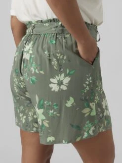 Vero Moda Curve Vmeasy Long Shorts - Shorts - Laurel Wreath/Tika -Vero Moda 7c2758ee4ff64ed7ac8bd0f7df568509