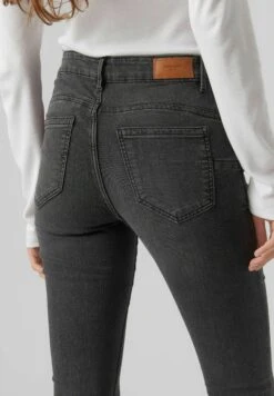 Vero Moda Slim Fit Jeans - Dark Grey Denim -Vero Moda 7c8484c13d79443dafa02c35efed6b33