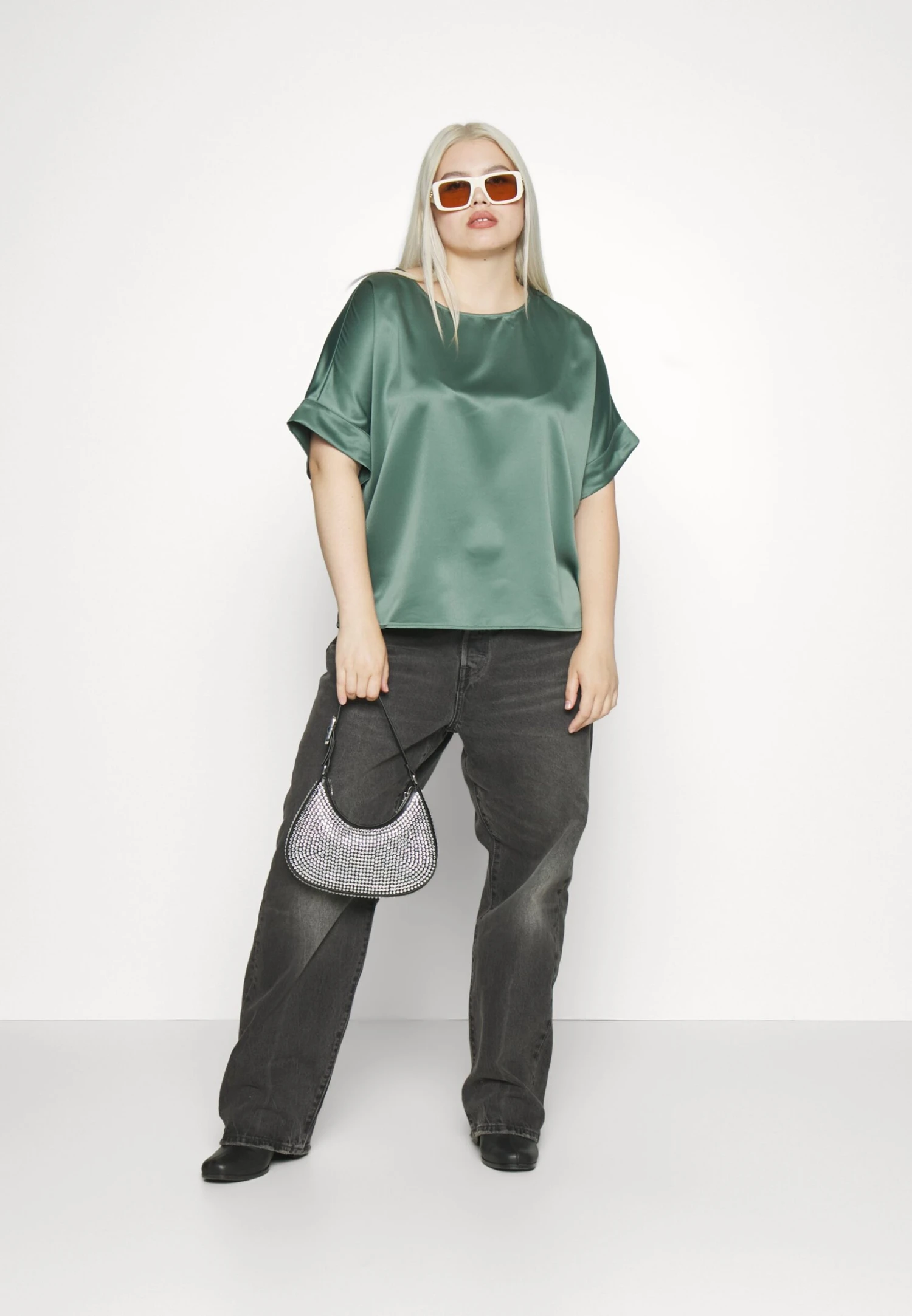 Vero Moda Curve Vmcmerle O Neck - T-Shirt Basic - Dark Forest 2 Vero Moda Curve Vmcmerle O Neck - T-Shirt Basic - Dark Forest - Afbeelding 2