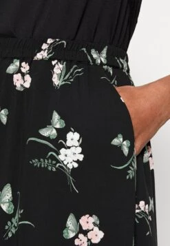 Vero Moda Tall Vmeasy Skirt - Maxirok - Black -Vero Moda 8100ac0fb2614cf9aabfd46b6c61e8c6