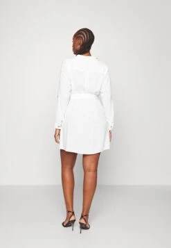 Vero Moda Curve Vmbumpy Shirt Dress - Jurk - Snow White -Vero Moda 855768add90440bf85852d7d4094a0e3