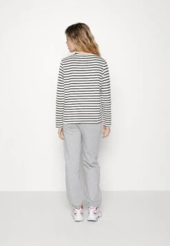 Vero Moda Vmmathilde - Sweater - White -Vero Moda 8716ef9aad024325b018a888db341433