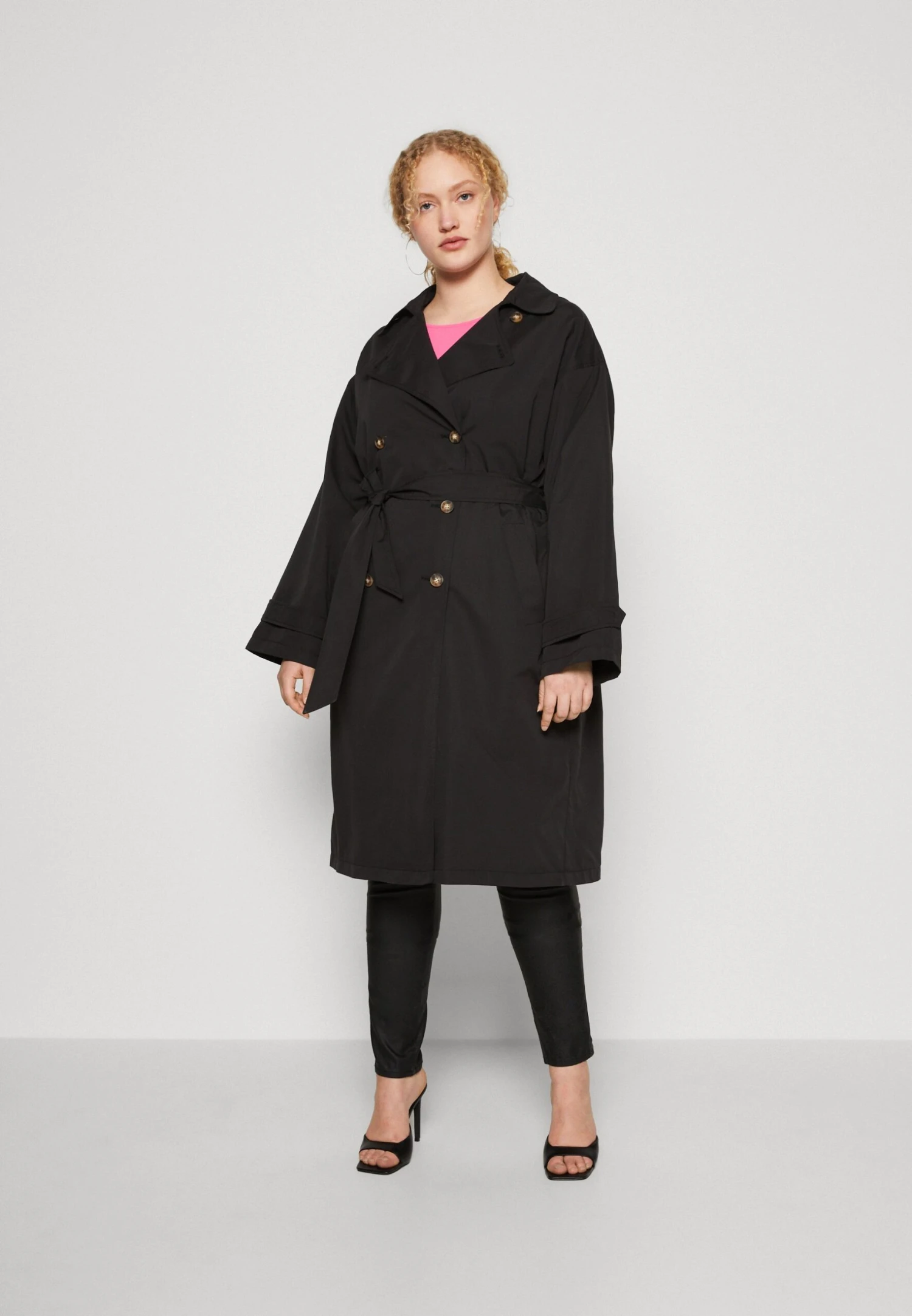 Vero Moda Curve Vmpernillemie Long - Trenchcoat - Black 1 Vero Moda Curve Vmpernillemie Long - Trenchcoat - Black