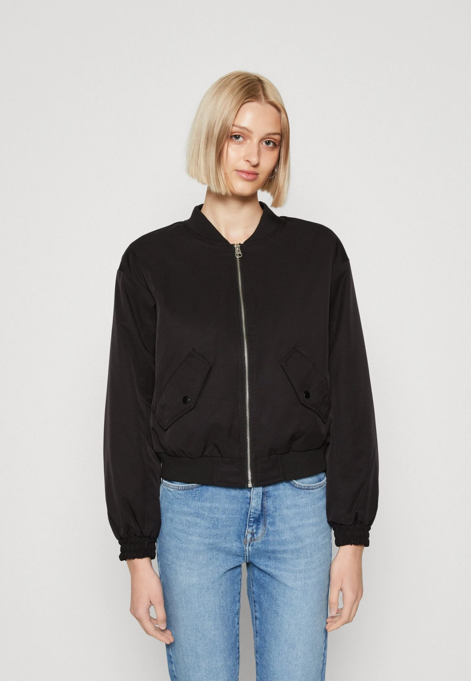 Vero Moda Vmalice Short Jacket - Bomberjacks - Black 1 Vero Moda Vmalice Short Jacket - Bomberjacks - Black