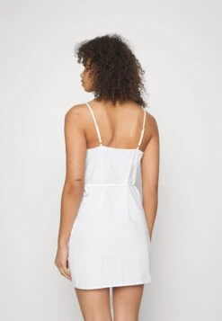 Vero Moda Vmglory Wrap Dress - Strandaccessoire - Snow White 8 Vero Moda Vmglory Wrap Dress - Strandaccessoire - Snow White -Vero Moda 8badc8f3299d4efb87bf9e587e0477a3