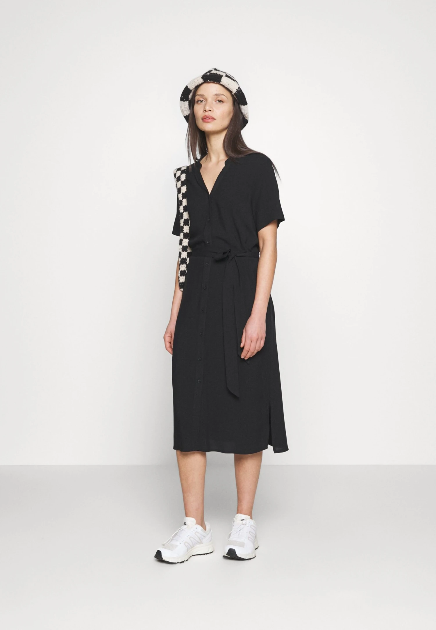 Vero Moda Petite Vmvica Shirt Dress - Blousejurk - Black 2 Vero Moda Petite Vmvica Shirt Dress - Blousejurk - Black - Afbeelding 2