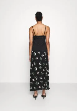 Vero Moda Tall Vmeasy Skirt - Maxirok - Black -Vero Moda 92b3c444f2724d8886169702502db545