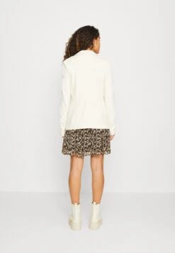 Vero Moda Vmeva Slim Button - Blazer - Birch/Gold 8 Vero Moda Vmeva Slim Button - Blazer - Birch/Gold -Vero Moda 98879908d934448abf3db190a429a9f8