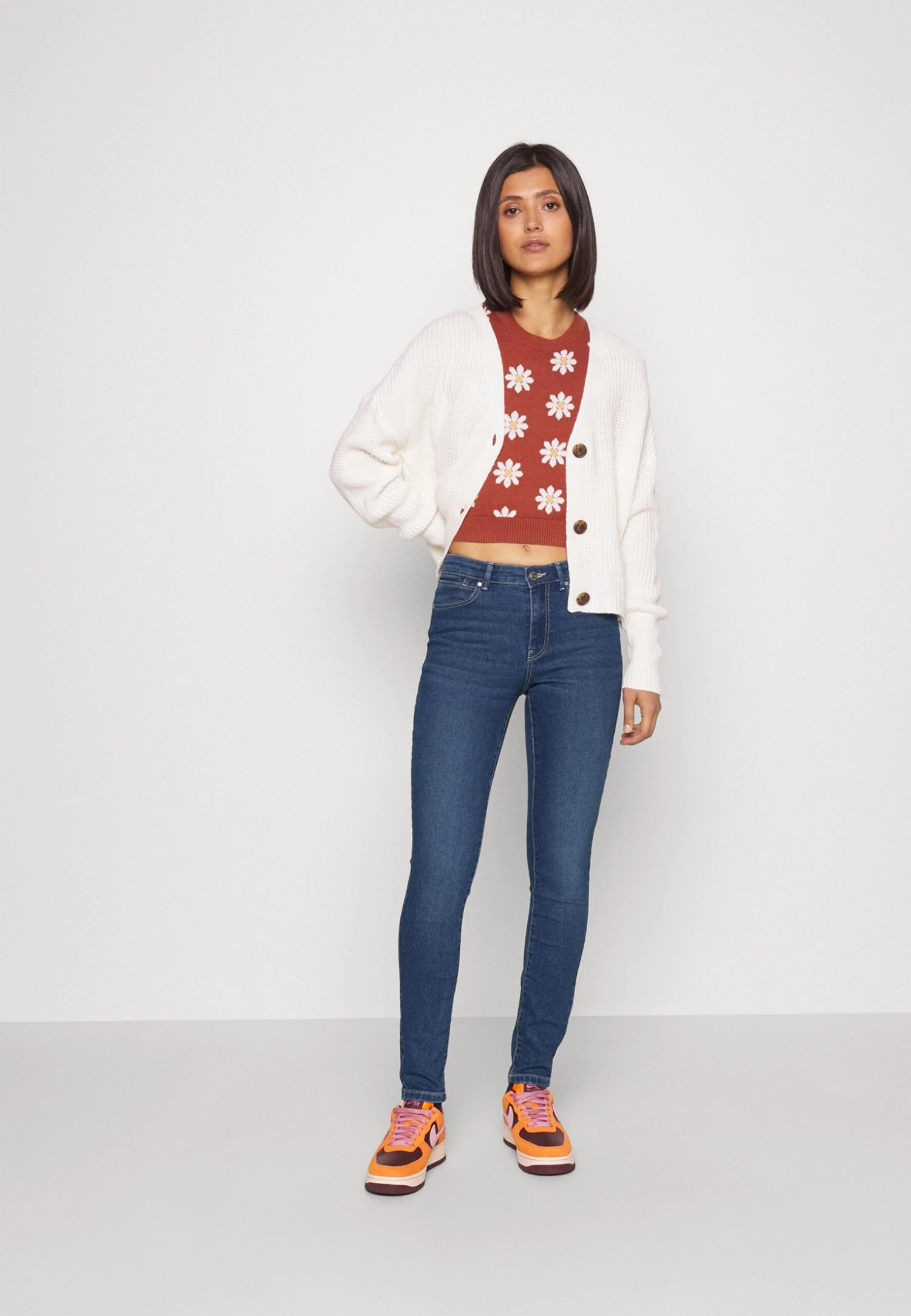 Vero Moda Vmjune - Jeans Skinny Fit - Medium Blue Denim 2 Vero Moda Vmjune - Jeans Skinny Fit - Medium Blue Denim - Afbeelding 2