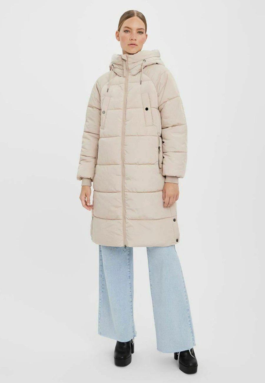 Vero Moda Vmaura Boos - Winterjas - Doeskin 1 Vero Moda Vmaura Boos - Winterjas - Doeskin