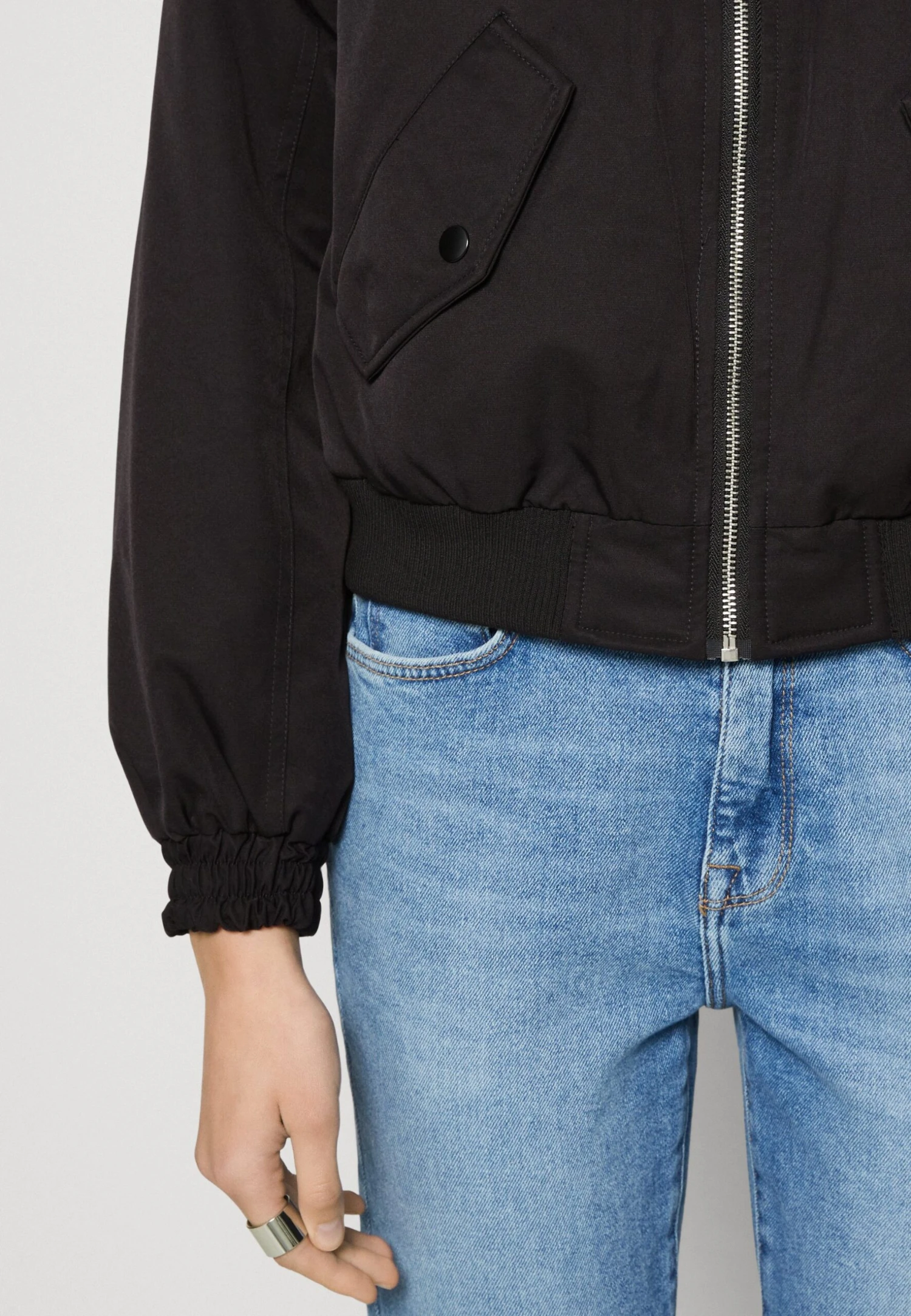 Vero Moda Vmalice Short Jacket - Bomberjacks - Black 6 Vero Moda Vmalice Short Jacket - Bomberjacks - Black - Afbeelding 6