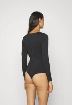 Vero Moda Vmlydia Seamless Oneck - Body - Black 7 Vero Moda Vmlydia Seamless Oneck - Body - Black -Vero Moda a32ab7cf92ca4aaa81a33b420ee17052