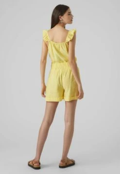 Vero Moda Shorts - Goldfinch -Vero Moda a5222ec32be5492e9fbdf346237e8d3b