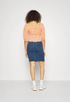 Vero Moda Tall Vmcamilla Short Paperbag- A-Lijn Rok - Medium Blue Denim -Vero Moda ae3776c32c7340f89484bfd06a58f78c