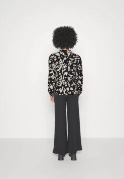 Vero Moda Petite Vmeasy Volume Top- Blouse - Black/Cila -Vero Moda b50a592df9534f11bc3b7a2fa2a52c5d